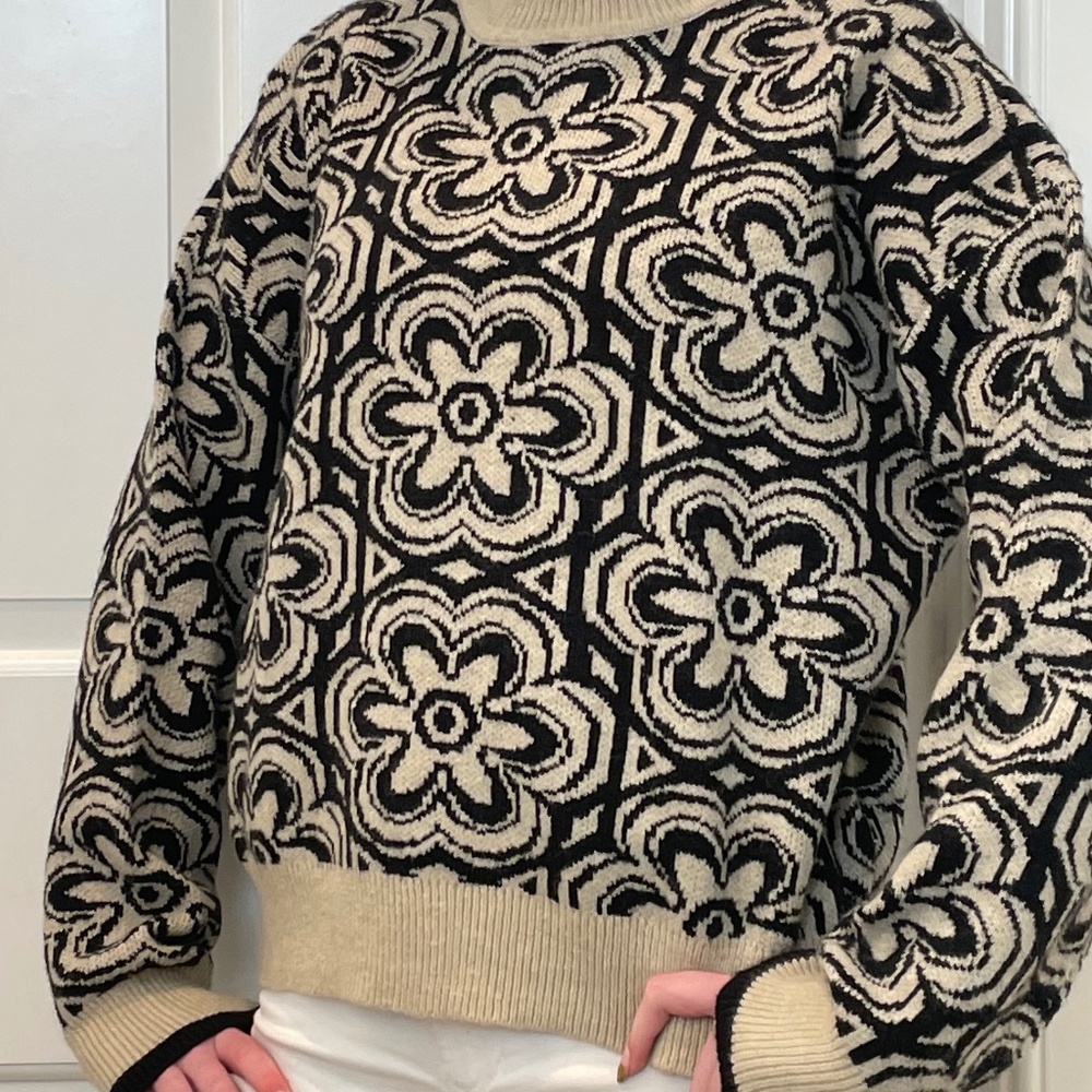 NWT Philosophy Sweater, Floral Mock Neck, LG